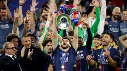 Kvaratskhelia Crowned Champions League Player of the Season