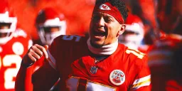 Chiefs GM Reveals Mahomes 'Way Ahead of Schedule' in Knee Rehab