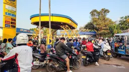 Fuel Crisis Grips Laos Capital Amid Global Supply Shock