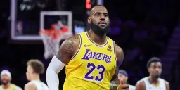 LeBron James in Active Contract Talks with Lakers, Signaling Return for Record Season