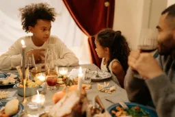 The Hidden Loneliness of Being Surrounded by Family That Doesn't See You