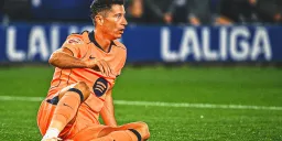 Robert Lewandowski Nears Barcelona Exit as Saudi Club Al-Hilal Offers Mega Deal