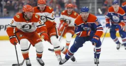 McDavid Vows Oilers' Power Play Will Adjust After Playoff Opener Stumble