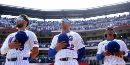 Mets' National Anthem Singer Fumbles 'Star-Spangled Banner' at Opening Day