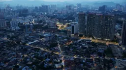 Malaysia Raises 2026 Growth Forecast Amid Global Turmoil