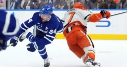 Maple Leafs Rally Past Ducks, Lose Captain Matthews to Injury