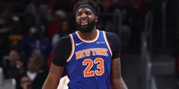 Knicks' Mitchell Robinson Suffers Broken Finger Ahead of NBA Finals
