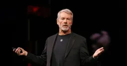 Michael Saylor Plans to Sell 0.2% of Bitcoin Holdings Monthly to Fund Dividends