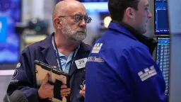 Hopes for Hormuz Strait Reopening Push Markets Higher, Oil Stays Above $100