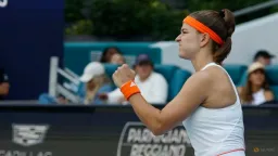Muchova Surges Past Mboko to Claim First Miami Open Semi-Final