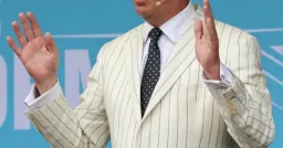 Farage Defends Undisclosed £5 Million Gift from Tether Billionaire