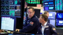 Trump's Iran Pause Boosts Stocks, Slows Oil Prices