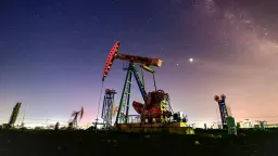 Oil Surges Past $110 Amid War Fears; Asian Stocks Plunge, Bitcoin Holds Steady