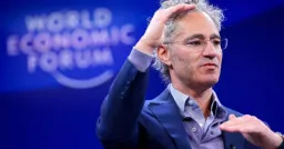 Palantir CEO Targets $10 Billion Revenue with Lean Workforce