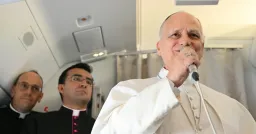 Pope Leo Declares No Fear of Trump Administration Amidst Criticism