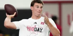 Top NFL Prospect Fernando Mendoza Declines Draft Invitation