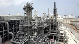 QatarEnergy Halts LNG Production After Attacks, Declares Force Majeure
