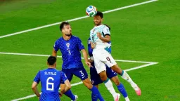 Ramos Stoppage-Time Header Sends Portugal Past Croatia to Last 16