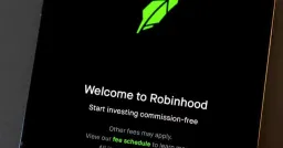 Robinhood's Layer 2 Surges Past 13,900 Contracts in Week One
