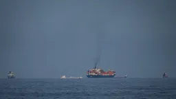 Russia, China Veto UN Strait of Hormuz Resolution Amid US Deadline