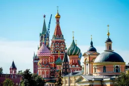 Russia Sanctions British Teen for Exposing Stablecoin War Funding Link