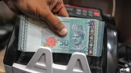 Ringgit's Surge: Singaporeans Remain Resilient Despite Currency Shift