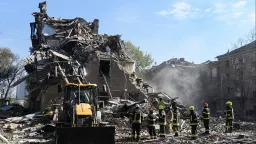 Russian Attacks Kill 10, Injure Over 70 in Ukraine