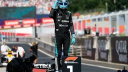 Russell Claims Austrian GP Pole as Verstappen Crashes