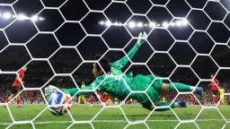 South Africa Advance to First World Cup Knockout Stage After Edging South Korea