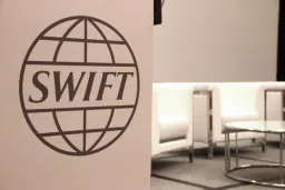 Swift Enlists 17 Major Banks for Blockchain Payment Ledger Test
