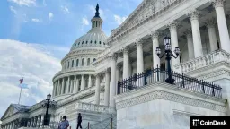 Senate Stalemate: Crypto Clarity Act Hinges on Stablecoin Yield Compromise