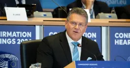 EU Trade Chief Pushes for 15% Tariff Ceiling with US to Avert Trade War