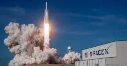 S&P 500 Keeps Megacap IPO Wait, SpaceX Faces Year-Long Delay