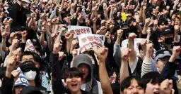 Samsung Faces $670 Million Daily Loss Risk as Strike Deadline Looms