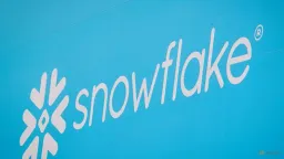 Snowflake Surpasses Expectations Fueled by AI Demand