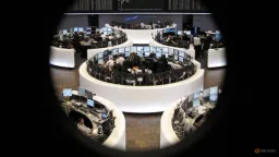 Global Stocks Rise on Strong Earnings, Oil Retreats
