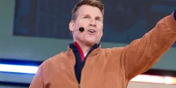 NFL RedZone to See Minimal Changes Under ESPN Ownership, Host Scott Hanson Confirms