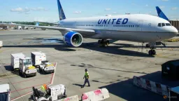Space Race in the Sky: Starlink Leads Amazon in Airline Wi-Fi Battle