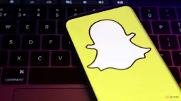 Snap Surpasses $1 Billion Annual Revenue Run Rate with 25 Million Subscribers