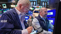 Wall Street Hits New Records: Best Month in Five Years
