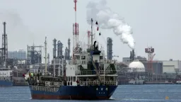 Asia Stocks Dive as Middle East Conflict Sends Oil to Record Highs