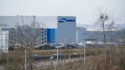 Samsung SDI to Lend $1.05 Billion to Stellantis Battery JV