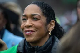 Stratton Wins Illinois Senate Primary Over Crypto-Backed Krishnamoorthi