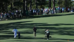 Masters: Scheffler Pursues McIlroy Amidst Augusta Challenges