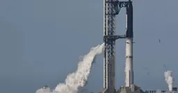 SpaceX Launches Upgraded Starship V3 on Debut Test Flight