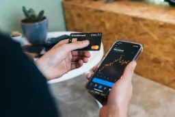 StraitsX Sees Massive Growth in Stablecoin Card Usage