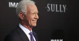 'Miracle on the Hudson' Pilot Captain Sully Reveals Alzheimer's Diagnosis