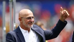 Spain's De la Fuente Warns Contentment Threatens World Cup Run