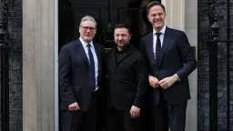 Starmer Urges Zelenskyy to Keep Focus on Ukraine Amid Regional Tensions