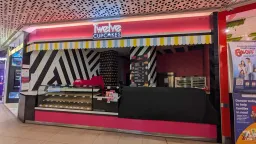 Twelve Cupcakes Workers Begin Receiving Partial Unpaid Salaries After Months of Negotiations